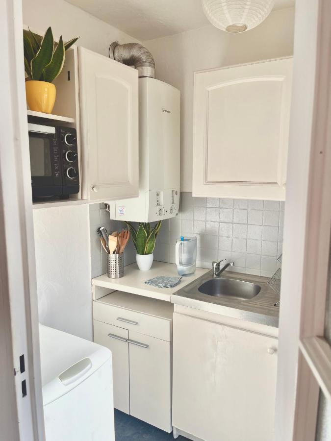 Studio With Terrace And Sea View, 10 Min To The Beach Nice Eksteriør bilde
